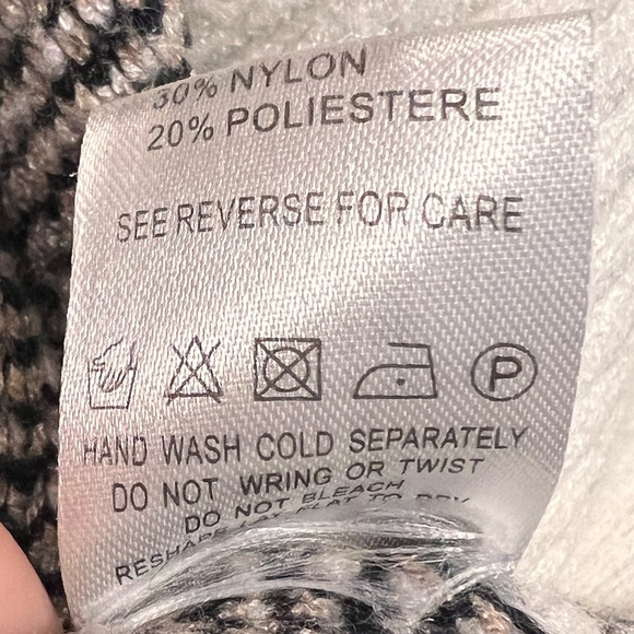 Miracle Plaza Party Leopard Cheetah Ivory Open Back Crew Neck Sweater! Size M/L. - Picture 13 of 15